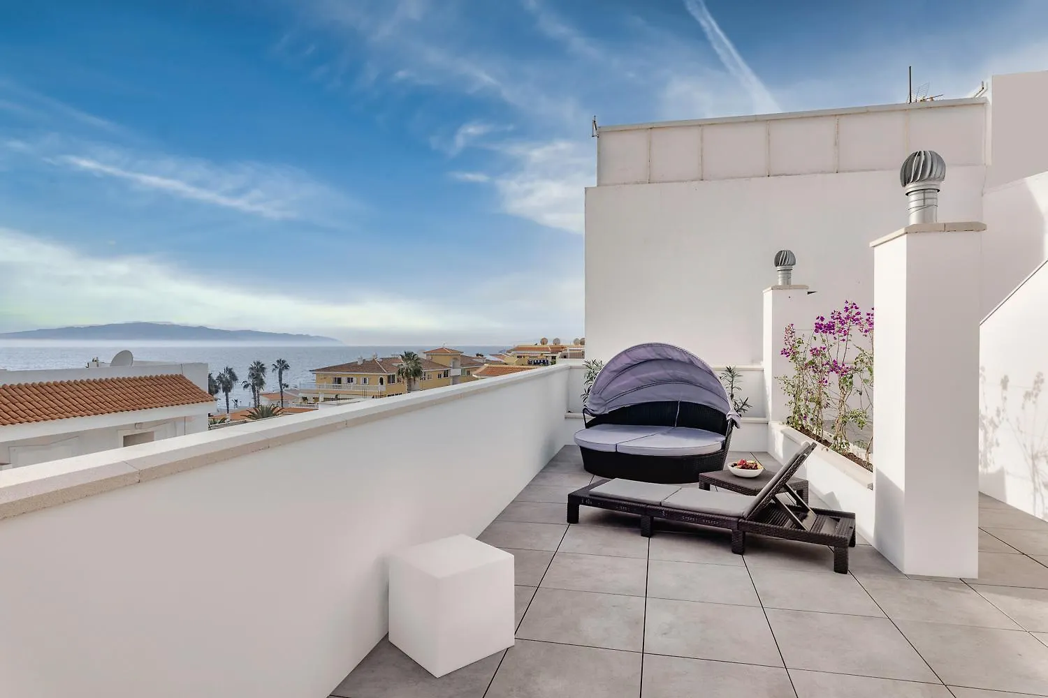 Casa Blanca Tenerife Playa San Juan Spanien